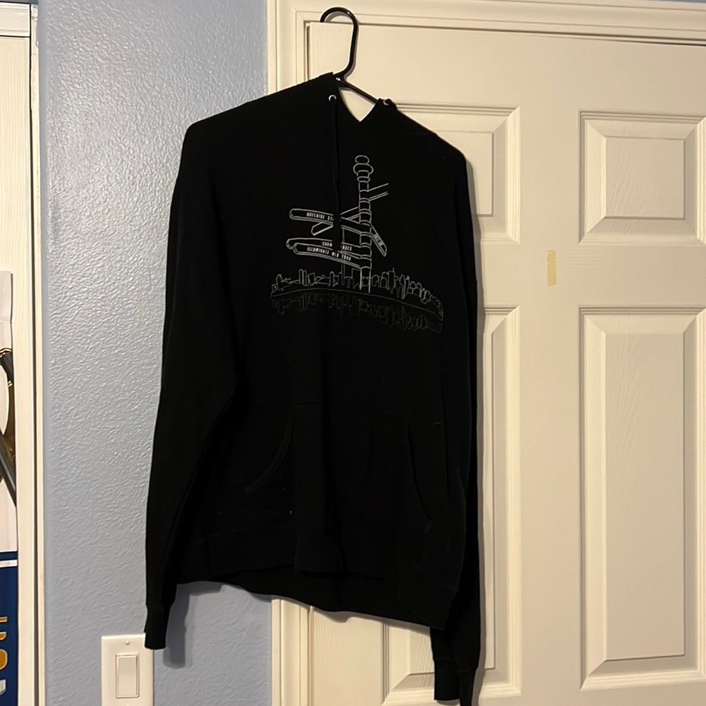 SHAWN MENDES Illuminate World Tour Hoodie